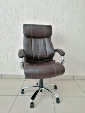 Кресло Barneo K-303 для руководителя (коричневая экокожа) в Сысерти - sysert.ok-mebel.com | фото 1