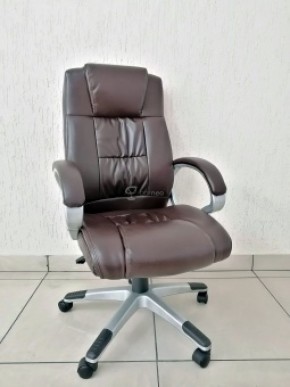 Кресло Barneo K-6 для руководителя (коричневая экокожа) в Сысерти - sysert.ok-mebel.com | фото 1