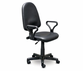Кресло офисное Престиж+ (черный кожзам PV-1) г/п 140/ПВМ/ гольф в Сысерти - sysert.ok-mebel.com | фото