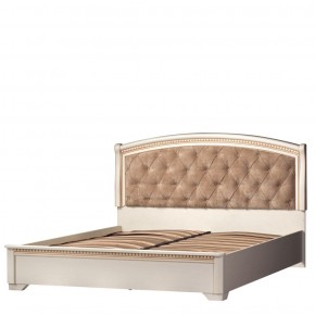Кровать двойная с ПМ №806 Парма кремовый белый (1600) в Сысерти - sysert.ok-mebel.com | фото 1