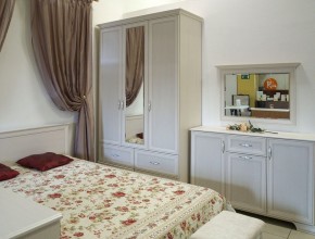 Шкаф для одежды 4-х дверный с зеркалом Венеция 2 бодега в Сысерти - sysert.ok-mebel.com | фото 4
