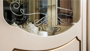 Витрина одностворчатая Мона Лиза (крем) в Сысерти - sysert.ok-mebel.com | фото 6