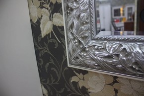 Зеркало Тиффани Premium черная/серебро (ТФСТ-2(П) в Сысерти - sysert.ok-mebel.com | фото 3